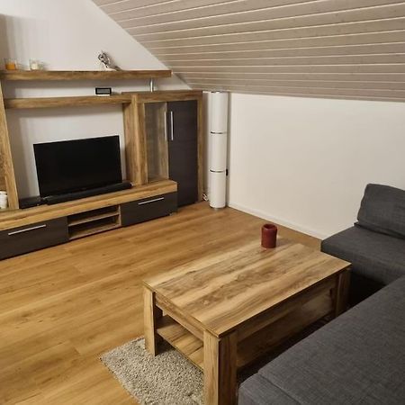 Gemuetliche Wohnung Am Waldrand Thierhaupten Bagian luar foto