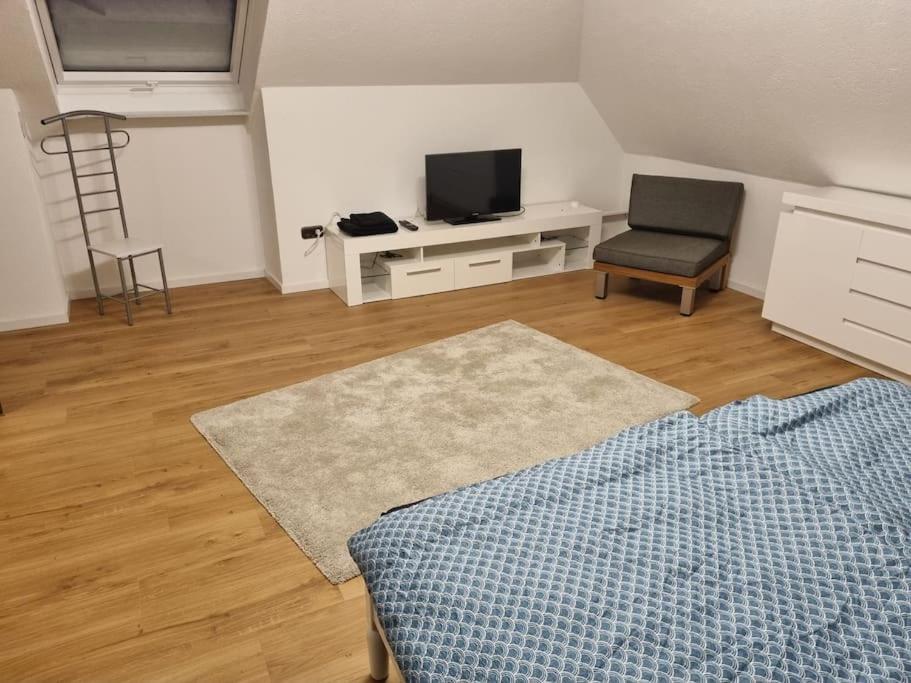 Gemuetliche Wohnung Am Waldrand Thierhaupten Bagian luar foto
