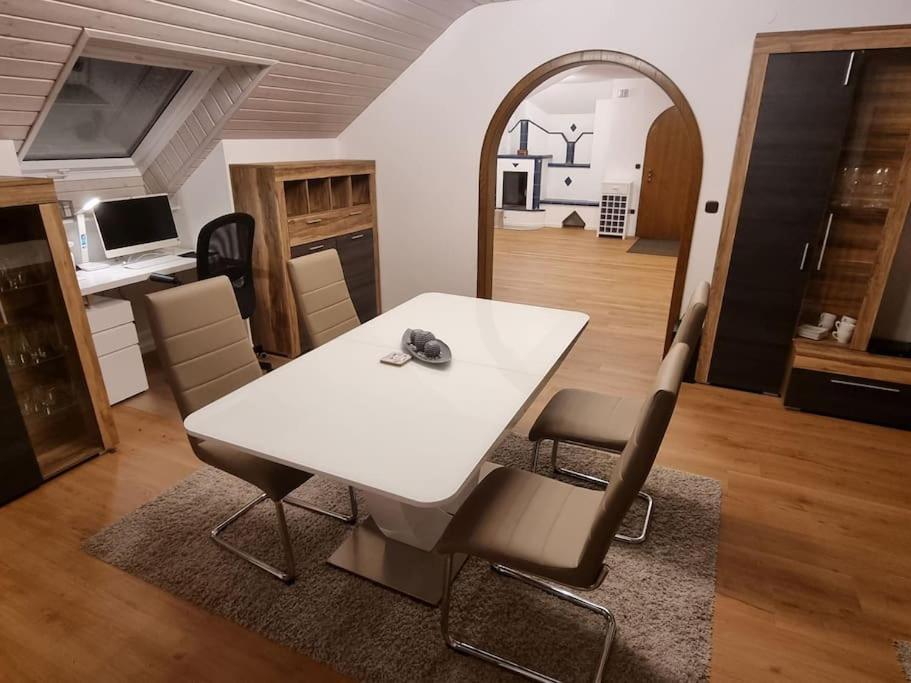 Gemuetliche Wohnung Am Waldrand Thierhaupten Bagian luar foto